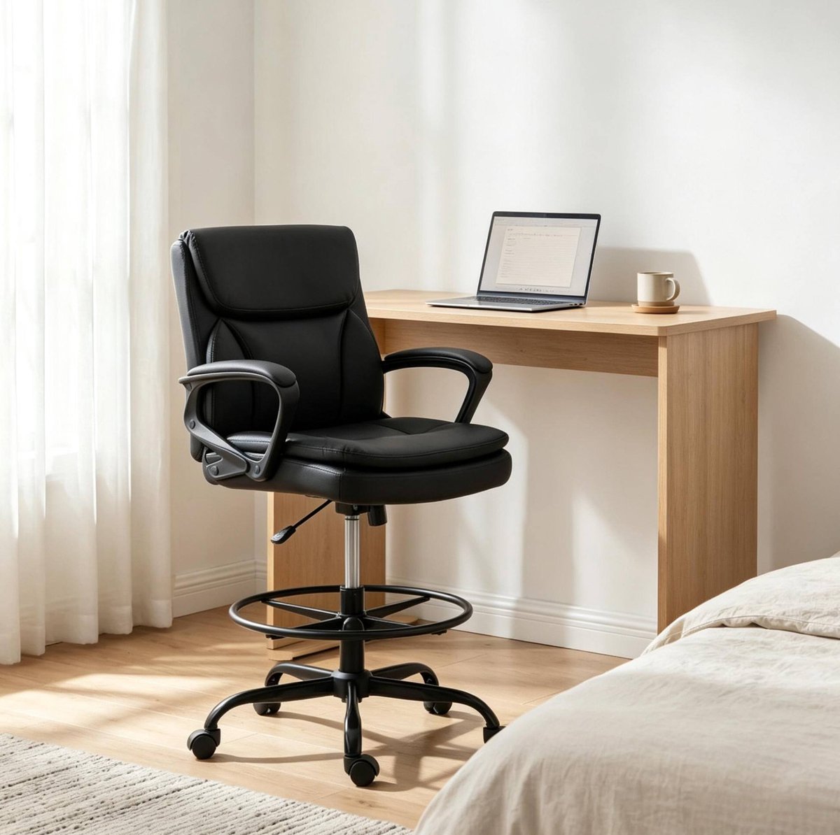 MIVRAY Bureaustoel 61 x 61 x 93 108 cm - Ergonomisch Met Verstelbare Zithoogte, Voetenring En Wielen - Voor Bureau En Werkplek - Zwart Kunstleer