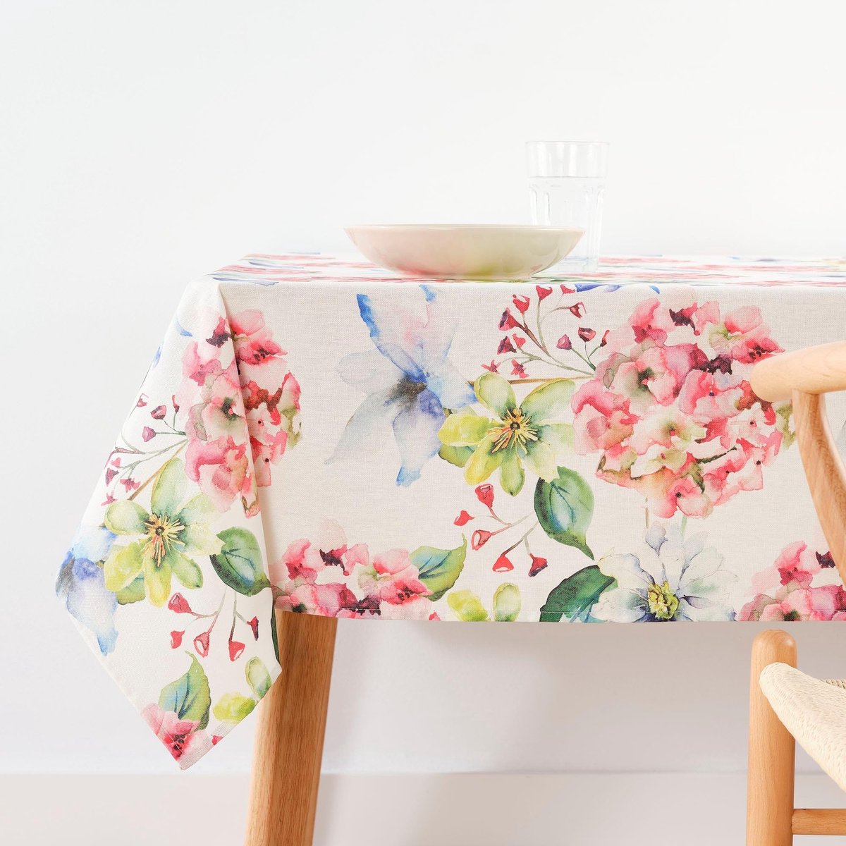 Omgoods - Stain Repellent Tafelkleed 140 x 140 cm van 100% Biokatoen