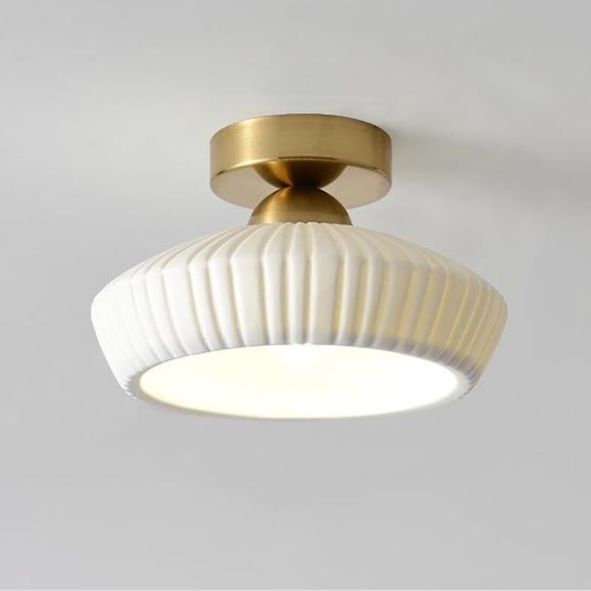 Keramische Plafondlamp - Geplooide Kap - Sfeervol Interieur - Geplooid Design - 22 cm Diam
