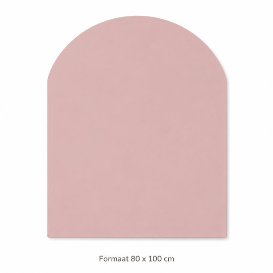 Roze gebogen magneetbord met afmetingen 80 x 100 cm.
