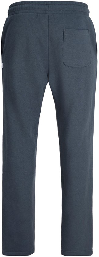 Achterkant van een donkerblauwe joggingbroek met zak.