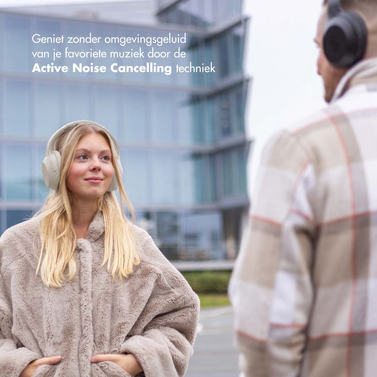 Afbeelding 2 van Selencia Urban Play Koptelefoon - Draadloze Koptelefoon met Active Noise Cancelling - Bluetooth Headphones - Melody Mist