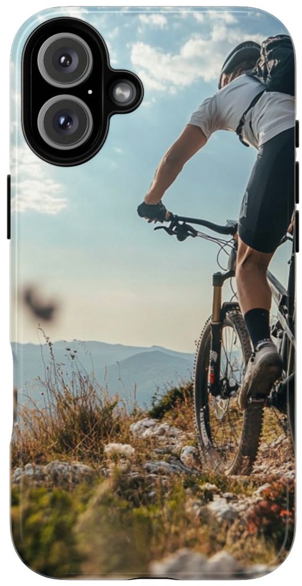Mountainbiker op Rotsachtig Pad – Telefoonhoesje Geschikt voor iPhone 16 Plus