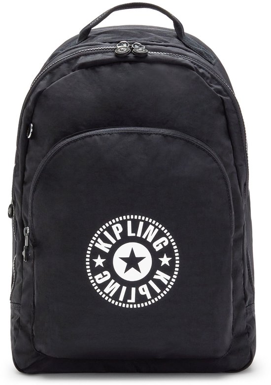 Zwarte Kipling rugzak met ronde Kipling logo op de voorkant.
