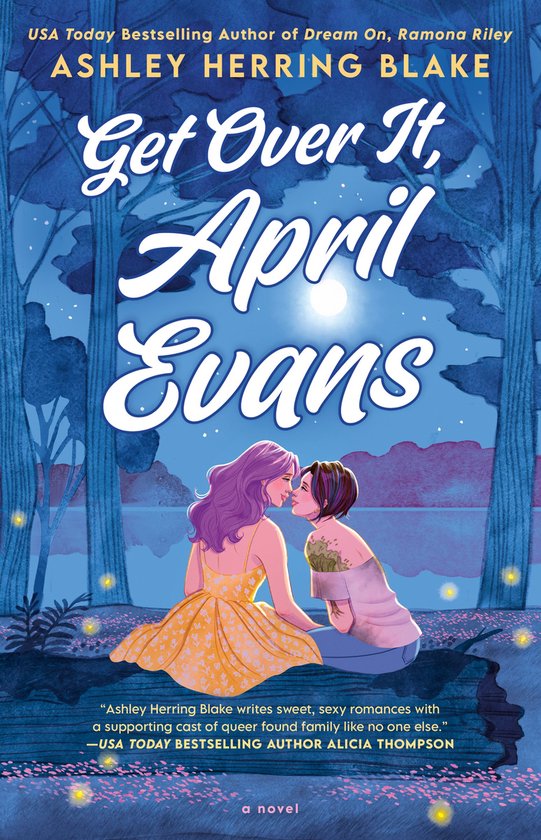 Boekomslag: Get Over It, April Evans. Twee meisjes, een met paars haar en een gele jurk, kussen in een bos bij maanlicht.