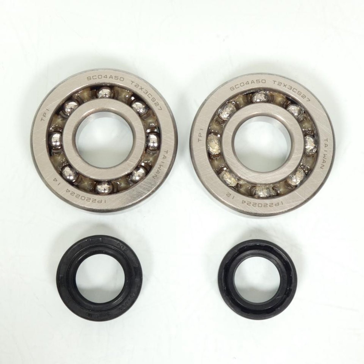Roulement ou joint spi moteur TPI pour Scooter Piaggio Typhoon R01-2400 Neuf