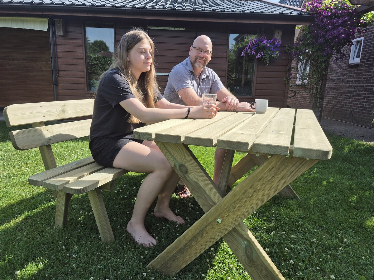 Houten Tuintafel 120cm – Premium - Extra Stevig & Landelijke Tuin tafel - Weerbestendig & Eenvoudige Montage - Andy – foto 3