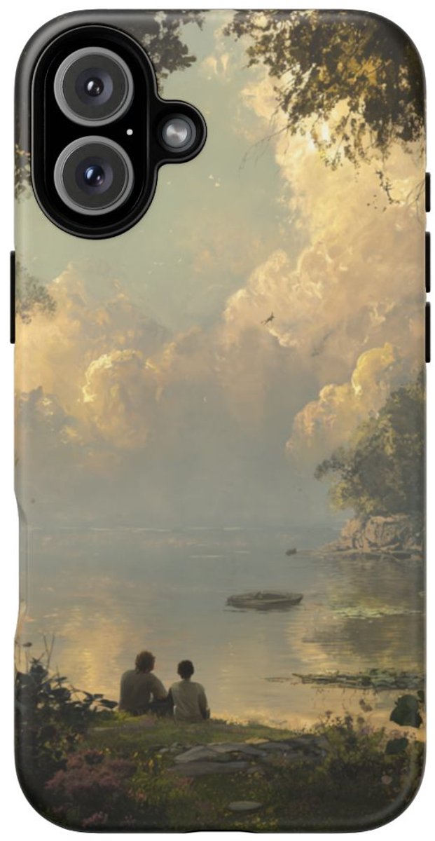 Vredig Meerlandschap met Vriendschap – Telefoonhoesje Geschikt voor iPhone 16 Plus