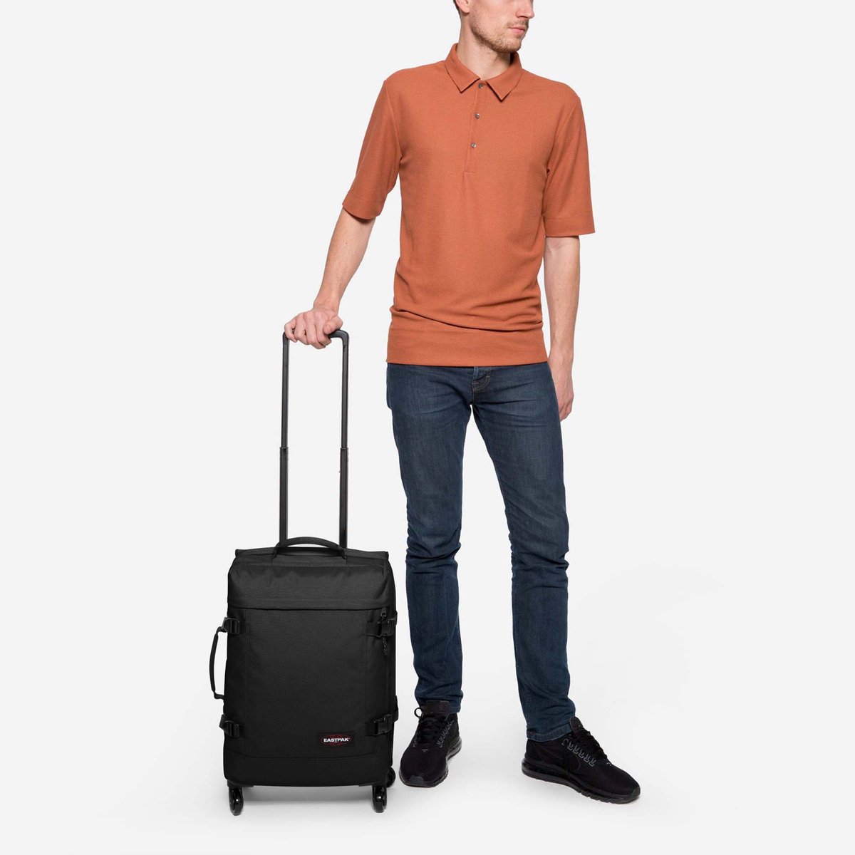 Eastpak 四轮旅行箱 4