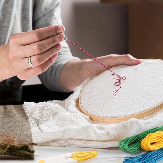 Romon Borduurgaren, 100 kleuren, meerkleurig, met accessoires, gereedschap voor borduurwerk, kunst en kruissteek, 8 m (100 kleuren