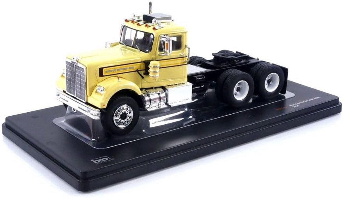 Die-Cast Modelvrachtwagen Western Star 4864 Tractor 1970 Geel Schaal 1:43