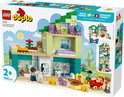 LEGO Duplo 10470 Maison familiale moderne 3-en-1 avec figurines, sur la boîte.