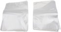 Deux piles de sacs sous vide transparents avec motif côtelé.