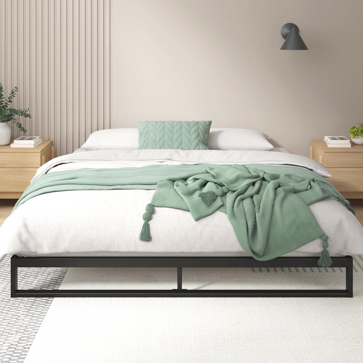 Stijlvol zwart bedframe met metalen structuur en houten lattenbodem - 140 x 200 cm