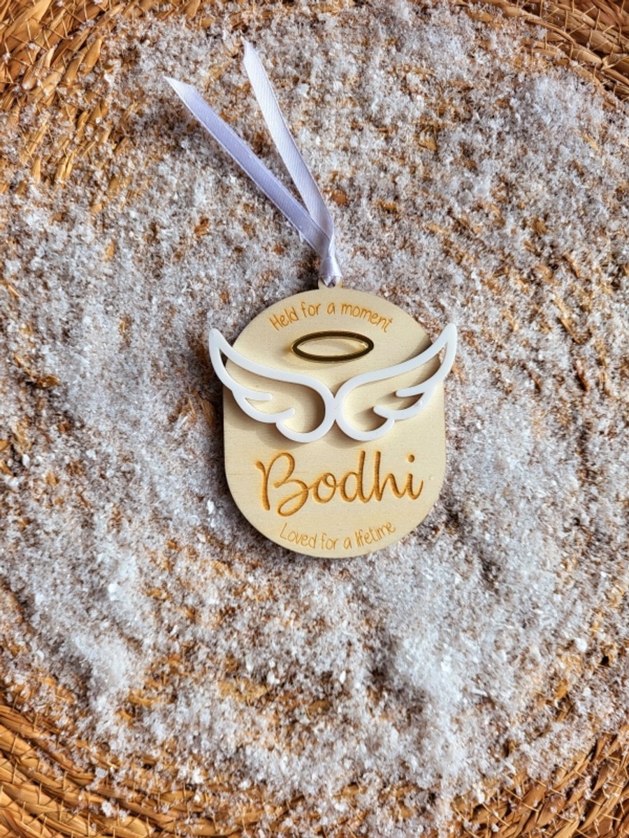 Kersthanger met vleugels dierbare - Stil geboren - Overleden kindje - Kerstbal Geliefde overledenen - Kind verloren kerst hanger - Kerstornament Verloren kindje