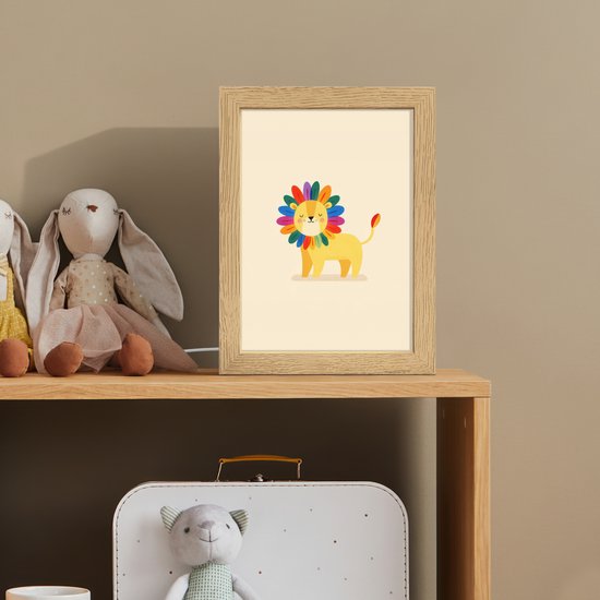 Nachtlampje 15x20 cm - Kinder lampje - Leeuw - Kleurrijke manen - Beige - Tafellamp kinderkamer - Slaapkamer lamp - Bedlamp kinderen - Kinderlampje stopcontact - Wandlamp babykamer - Nachtlampjes van Merkloos — afbeelding 3
