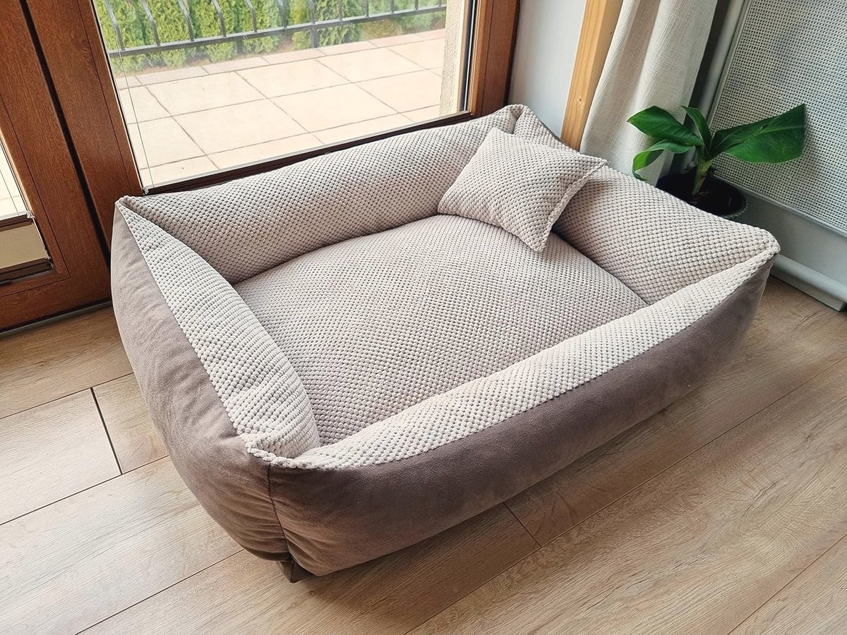 Wasbaar hondenbed met afneembare hoes en knuffelig design voor middelgrote honden