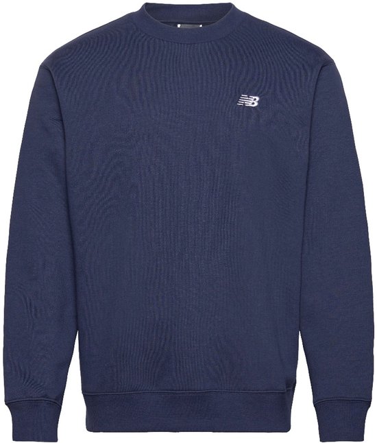 Navy New Balance crewneck trui met wit logo op de borst.