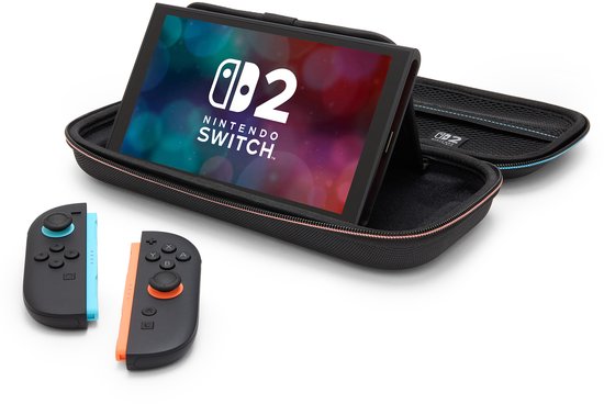 Zwarte Nintendo Switch hoes, geopend met de Switch console erin, Joy-Cons ernaast.