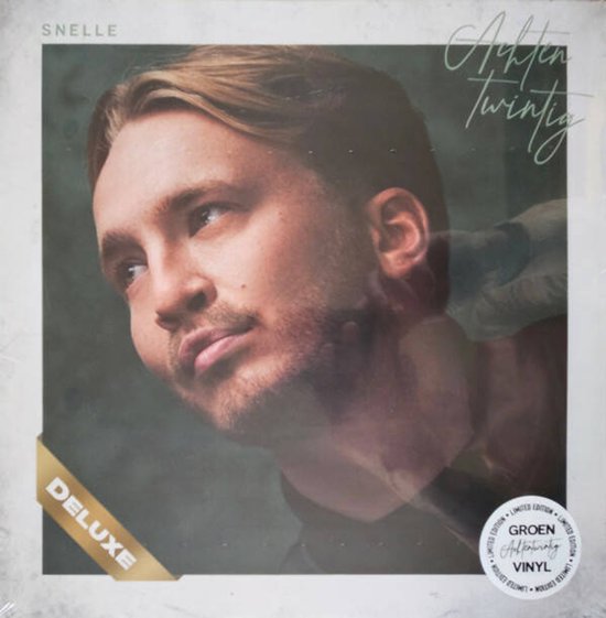 Albumhoes met close-up van Snelle, met de tekst "Achtentwintig DELUXE" en "GROEN VINYL".