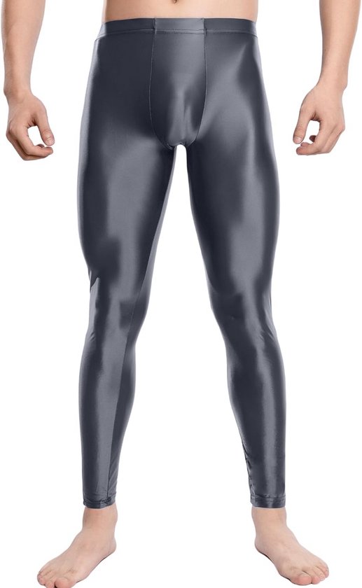 Man in glanzende donkergrijze sportlegging, weergave van voren.
