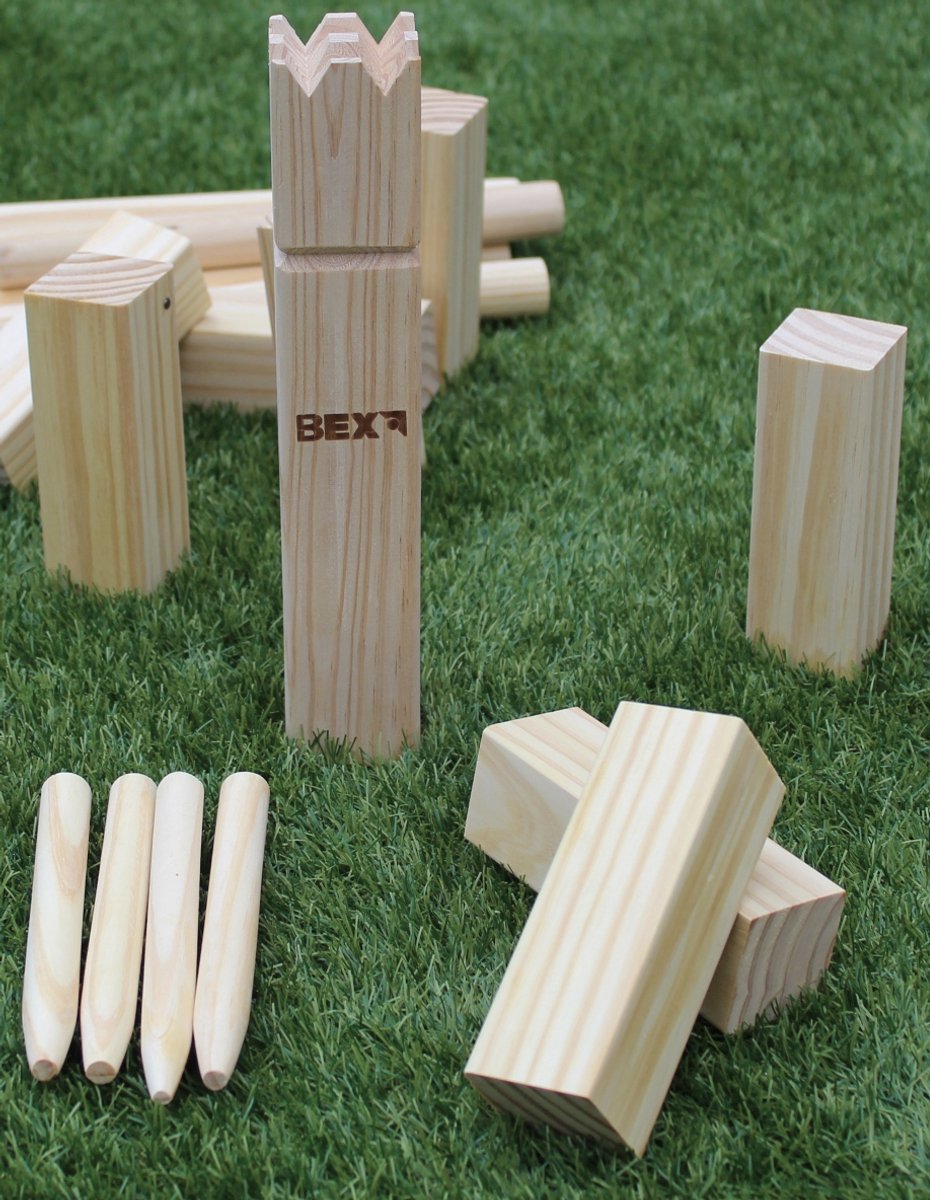 Bex Kubb Basic – Zweeds Vikingschaak – Toegankelijk Buitenspel – FSC Grenenhout – Koning Met Houtkleurige Kroon – Vanaf 8 Jaar – Inclusief Opbergnet Met Trekkoord — afbeelding 10