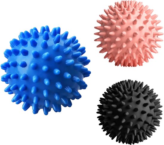 Une balle de massage bleue, une rose et une noire avec des picots.