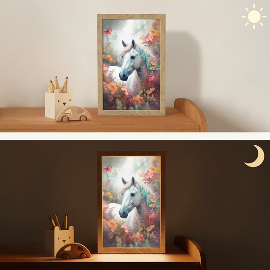Nachtlampje 20x30 cm - Kinder lampje - Paard - Natuur - Bloemen - Dieren - Bos - Tafellamp kinderkamer - Slaapkamer lamp - Bedlamp kinderen - Kinderlampje stopcontact - Wandlamp babykamer - Nachtlampjes van OnlyWow — afbeelding 4