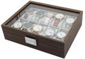 Houten horlogedoos met glazen deksel, gevuld met 10 diverse horloges.