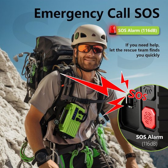 Groene noodradio met SOS-alarm knop en een kompas, gedragen door een bergbeklimmer.
