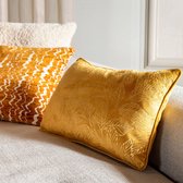 Dutch Decor BAUKE - sierkussen 30x50 cm - bladmotief - Chai Tea - geel - Inclusief binnenkussen - Luxe kussens voor woonkamer & bank