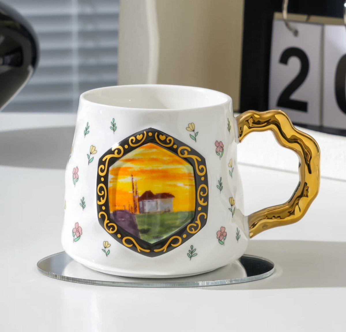 Exclusieve Porseleinen Mok 'Zonsondergang Huis' - Gouden Oor & Zwart/Gouden Kaders - Luxe Cadeau - 390ml