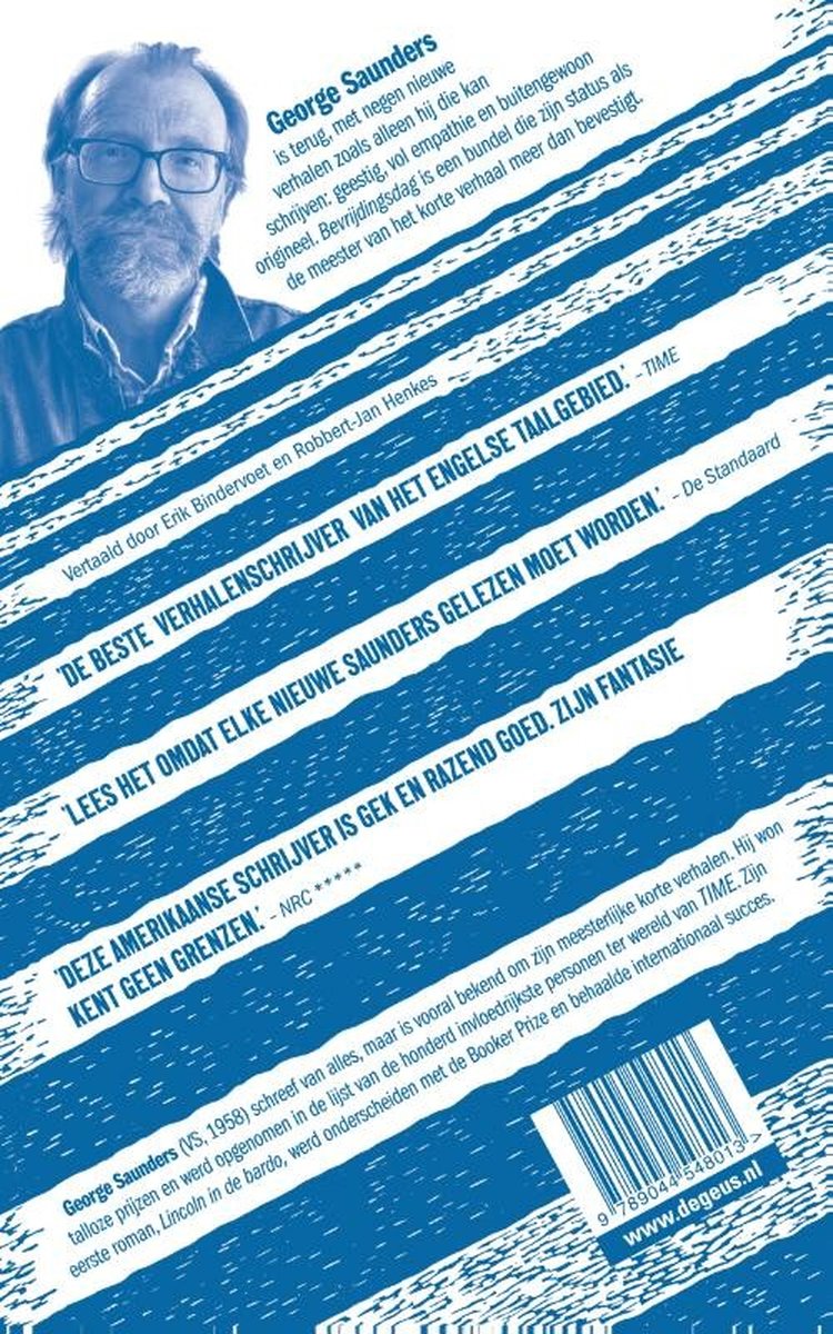 Achterkant van een boek met een portretfoto van George Saunders. Blauw-wit gestreept patroon met tekst en een barcode. Titel: George Saunders.