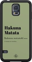 Casimoda® hoesje - Geschikt voor Samsung Galaxy S5 - Hakuna Matata - Zwart TPU Backcover - Tekst - Groen
