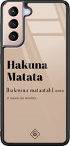 Casimoda® hoesje - Geschikt voor Samsung Galaxy S21 - Hakuna Matata - Luxe Hard Case Zwart - Backcover telefoonhoesje - Bruin/beige