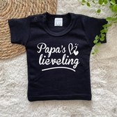 Kinder - t-shirt - Papa's lieveling - maat: 80 - kleur: zwart - 1 stuks - papa - vader - kinderkleding - shirt - baby kleding - kinderkleding jongens - kinderkleding meisjes