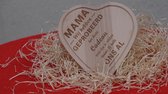 Kaasplank - serveerplankje "Mama" - standaardje "Hartje" - cadeaupakket - Moederdag