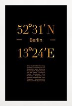JUNIQE - Poster met houten lijst Berlin Icons gouden -30x45 /Goud &
