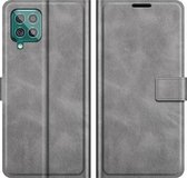 Voor Samsung Galaxy F62 / M62 Retro Kalfspatroon Gesp Horizontale Flip Leren Case met Houder & Kaartsleuven & Portemonnee (Grijs)