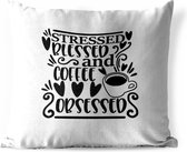 Buitenkussens - Tuin - Quote stressed, blessed and coffee obsessed tegen een witte achtergrond - 45x45 cm