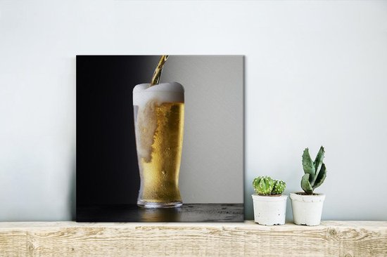 Bière béate sur fond noir Toile 20x20 cm - petit - Tirage photo sur toile (Décoration murale salon / chambre)