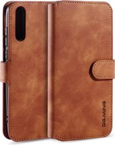 Voor Huawei Enjoy 10s DG.MING Retro Oil Side Horizontal Flip Case met houder & kaartsleuven & portemonnee (bruin)