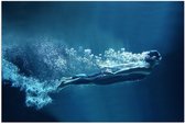 Poster – Vrouw zwemmend door Grote Oceaan - 60x40cm Foto op Posterpapier