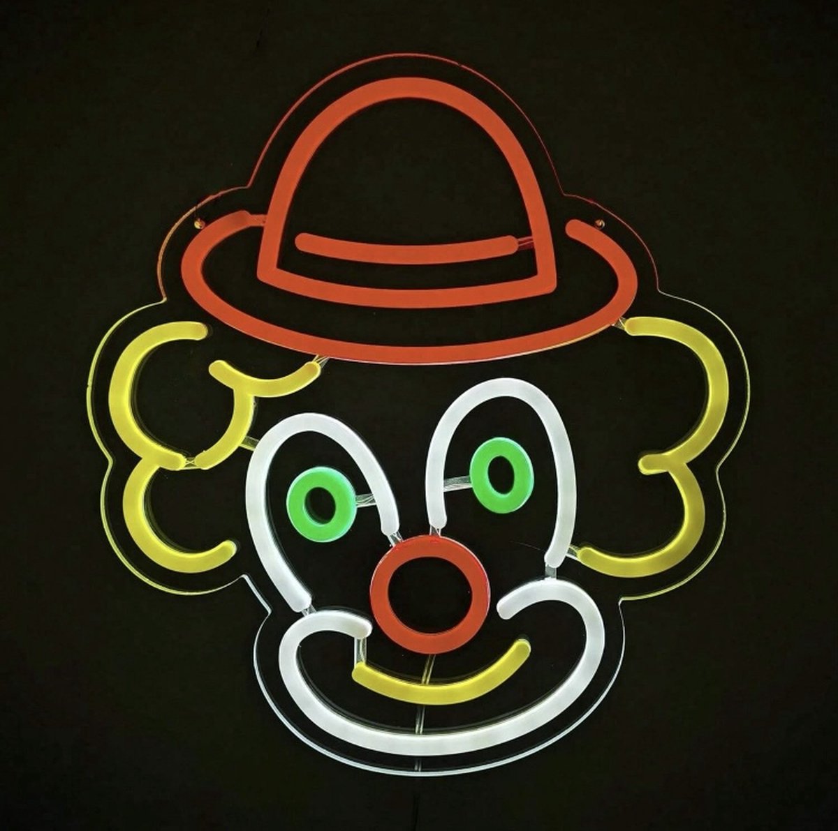 Neon verlichting clown - Clown - Professionele verlichting - Neon wandlamp - Horeca - Neon ligt - Sfeerverlichting - Neonlicht - Neon lamp - Neonverlichting - Neon verlichting - Tafellampen - Verlichting - Kindertafellampen - Kinderlamp – Kinderkamer