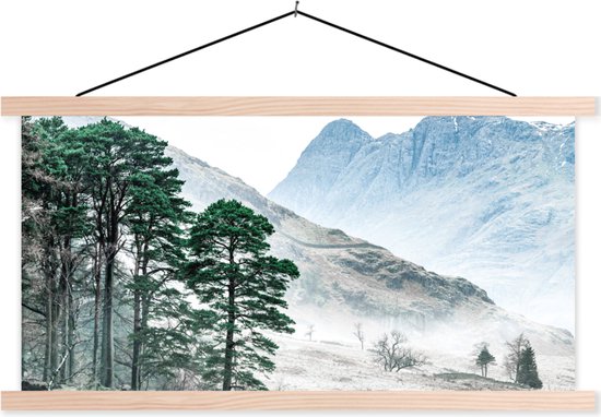 Posterhanger incl. Poster - Schoolplaat - Natuur - Winter - Bergen - Bos - 150x75 cm - Blanke latten