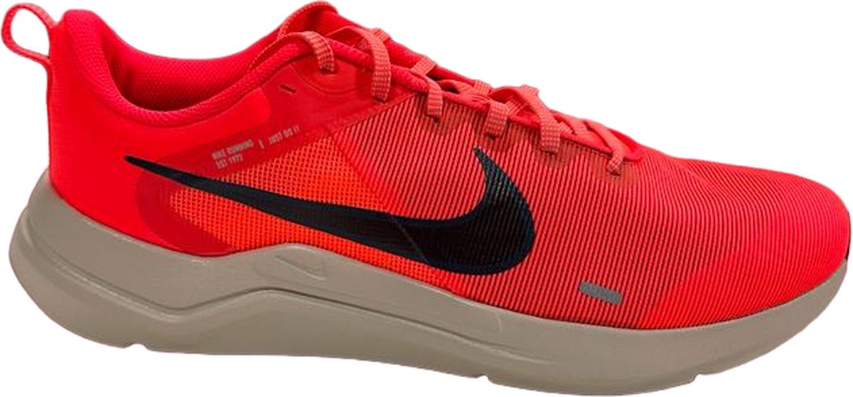 Nike Downshifter 12 Sneakers Mannen Rood Grijs Schoenen.nl