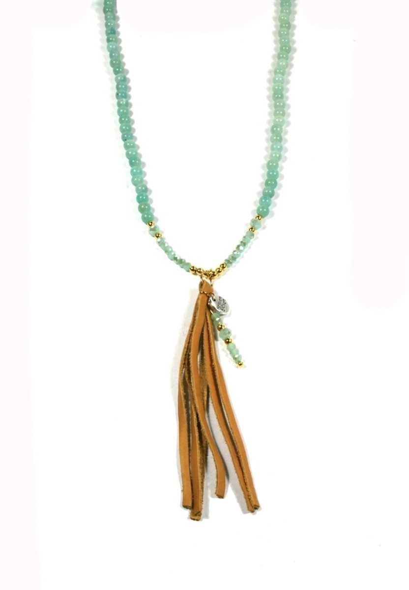 Heaven Eleven ketting natuursteen Amazoniet met een kwast naturel leer