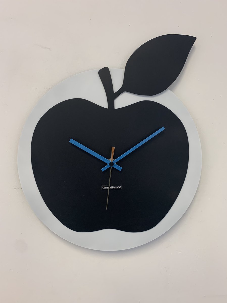Wandklok ChantalBrandO BLACK APPEL -- MODERN DESIGN --