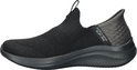 Zijaanzicht van een zwarte Skechers slip-on sneaker met gebreid bovenwerk en logo.
