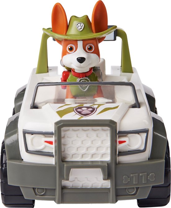 Vooraanzicht van Tracker's Jungle Cruiser Paw Patrol speelgoedauto met Tracker zittend in de auto.